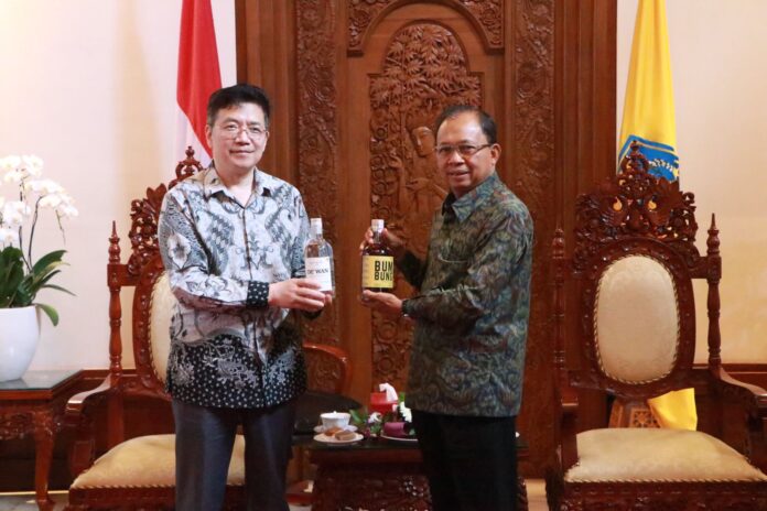 Gubernur Koster Terima Kunjungan Dubes Tiongkok untuk ASEAN