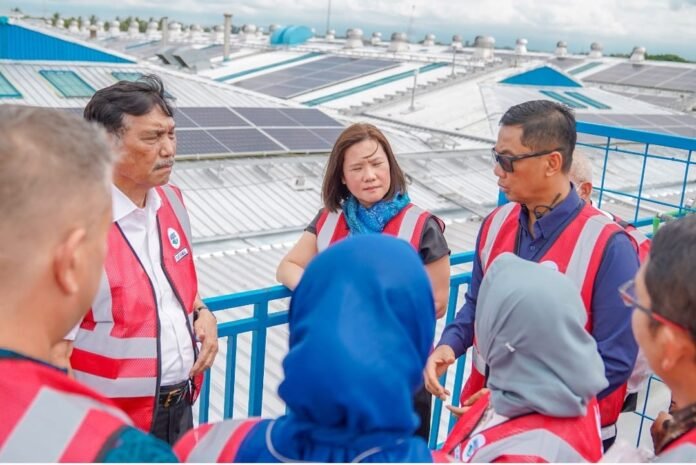 Pembangkit Listrik Tenaga Surya Atap Pabrik Danone-AQUA Mambal Memperkuat Pelaksanaan Presidensi G20