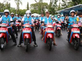 Menteri ESDM Beri Gubernur Wayan Koster Penghargaan, Canangkan Bali Sebagai Provinsi Bebas Emisi
