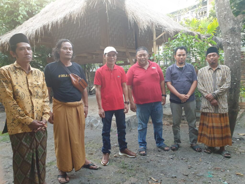 Bale Samar Sakra, Rumah Penuh Mistis Tempat Selendang Dewi Anjani Disemayamkan