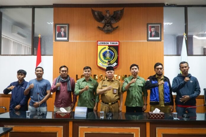 Bupati Lotim Dukung Pembangunan Kawasan Selatan Bupati Lotim Dukung Pembangunan Kawasan Selatan