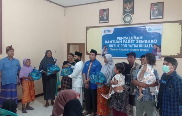 Yayasan Berdayakan Sesama Salurkan 200 Paket Sembako Kepada Yatim dan Dhuafa di Desa Jurit