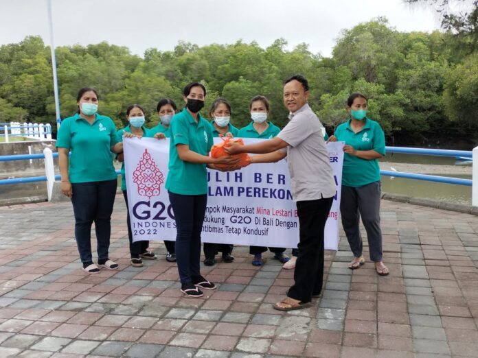 UMKM Mina Lestari Batu Lumbung Olah Buah Mangrove Menjadi Produk Bermanfaat