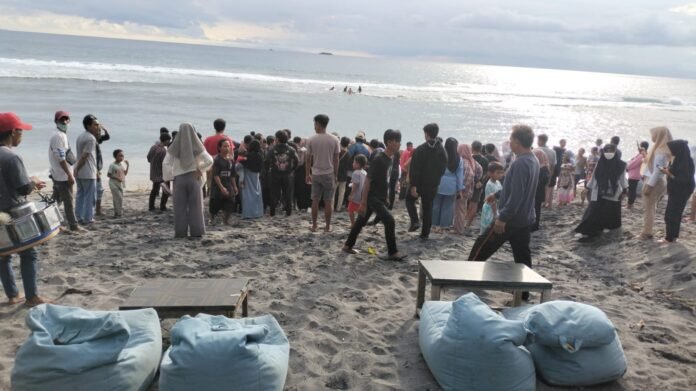 3 Mahasiswa Tewas Tenggelam di Pantai Klui 