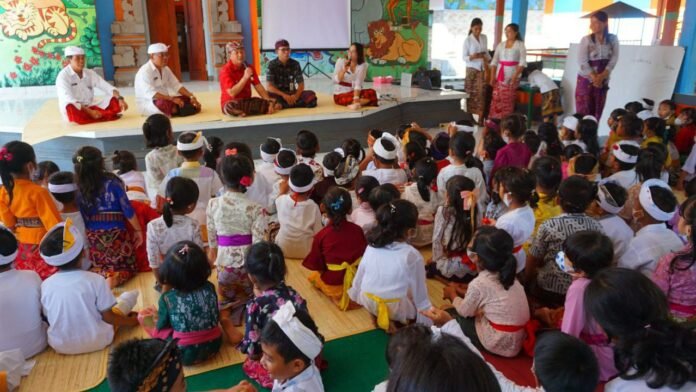 Kelas Inspirasi Gede Dana