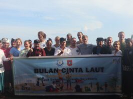 Sampah di Laut