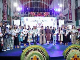 Lomba Merangkai Bunga Kasna