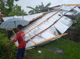 Hujan Deras Disertai Angin