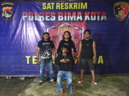 Pelaku Perampasan HP