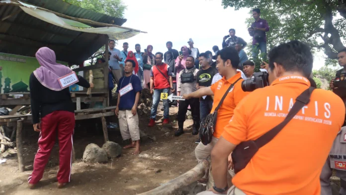 Rekonstruksi Suami Bunuh Istri