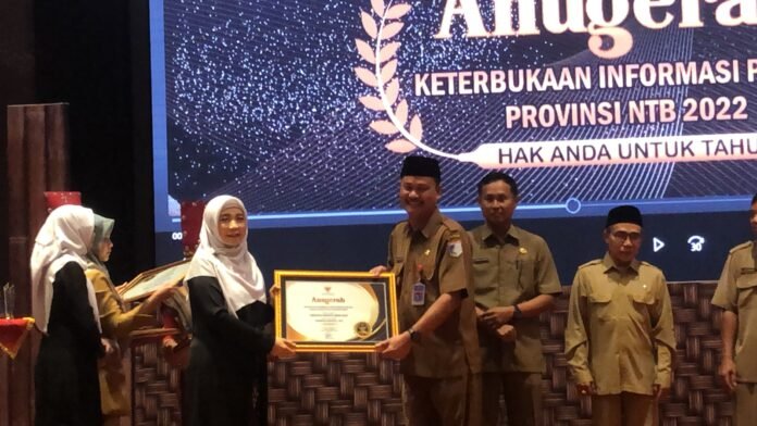 Anugerah Keterbukaan Informasi Publik