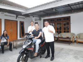 Ditreskrimum Polda NTB Kembalikan BB Kepada Pemilik Berupa Satu unit Sepeda Motor Honda Beat
