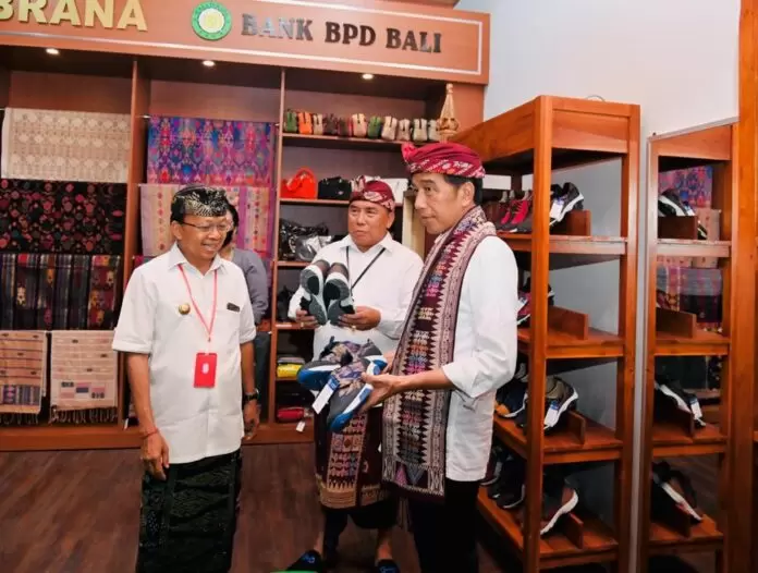 Sepatu Presiden Jokowi