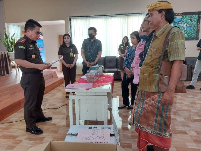 uang sitaan milik LPD Desa Ped