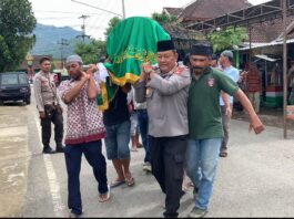 Jenazah Korban Kecelakaan Maut Travel Pancasari