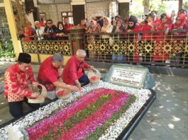 Makam Gus Dur