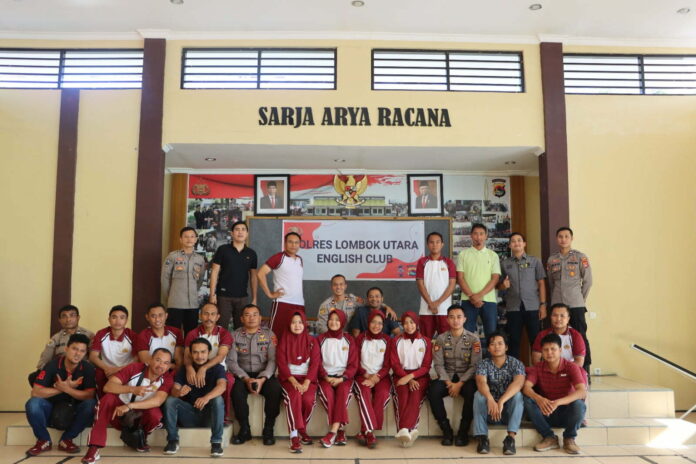 Bagian SDM Polres Lombok Utara Launching English Club