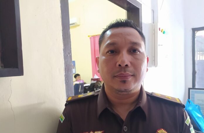 Kejari Lotim Tetapkan Mantan Bendahara Setwan DPRD Lombok Timur Tersangka Korupsi ‎Pajak