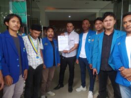 Perampasan Motor oleh Oknum Debt Collector, Puluhan Kader PMII datangi Kantor FIFGROUP Cabang Mataram