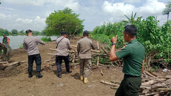 Kasubsektor BIZAM Lombok Dampingi Penertiban Kerbau di Areal Bandara