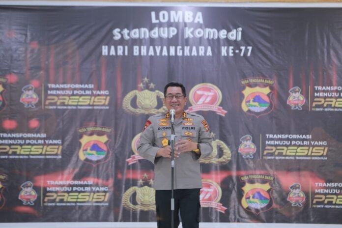 Kapolda NTB Buka Lomba Stand Up Comedy dalam Rangka Hari Bhayangkara ke-77 Lomba Stand Up Comedy dalam Rangka Hari Bhayangkara ke-77