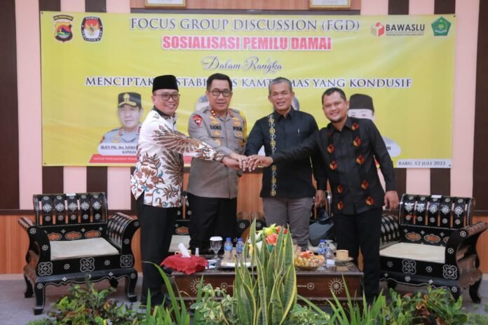 Wujudkan Pesta Demokrasi Bahagia, Kapolda NTB Sebut Komunikasi Kunci Kesuksesan Pemilu Damai