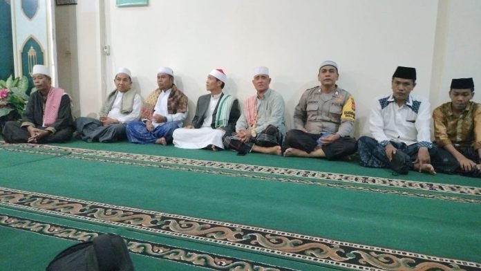 Acara Maulid di Desa Dangiang