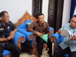 BPN Serahkan Dua Sertifikat Aset Pemkab Jembrana