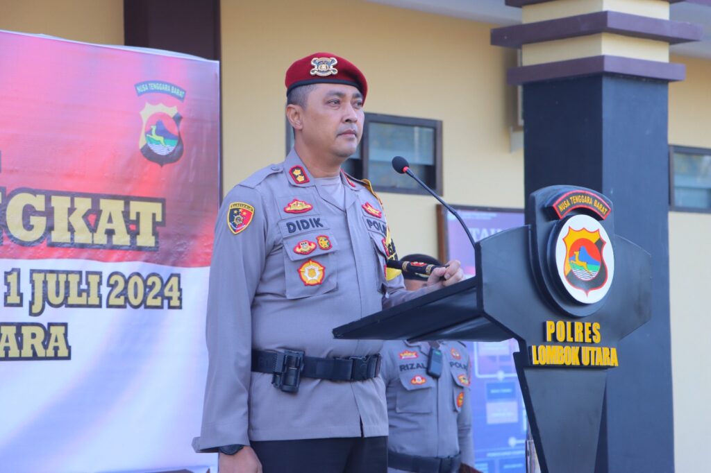 24 Personel Polres Lombok Utara Terima Kenaikan Pangkat