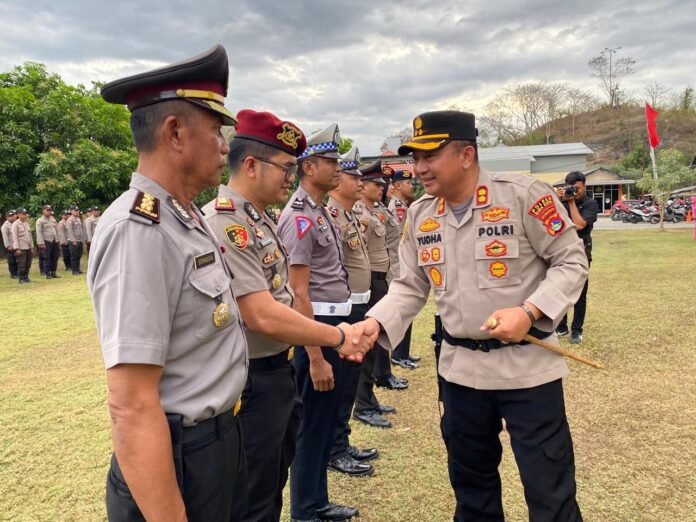 35 Personil Polres Bima Kota Naik Pangkat