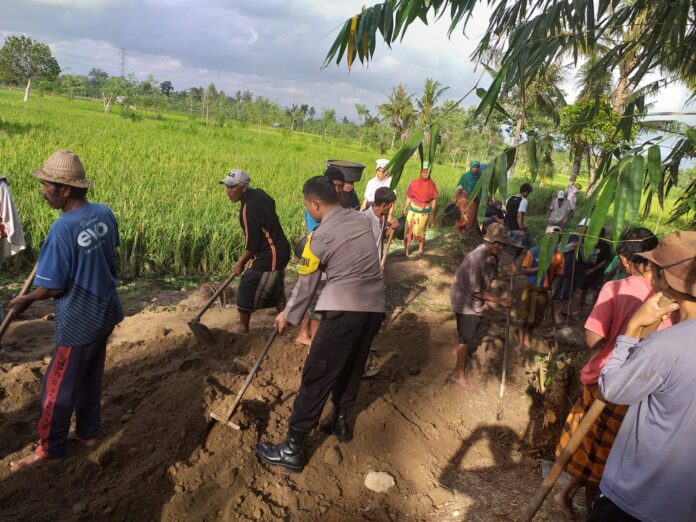 Gotong Royong Adalah