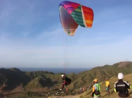 Sky Lancing Lombok Tengah