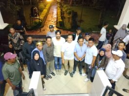 wisata unggulan lakey peak