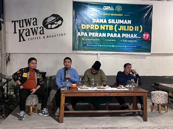 Diskusi Jumat Menggugat Dana Siluman DPRD NTB