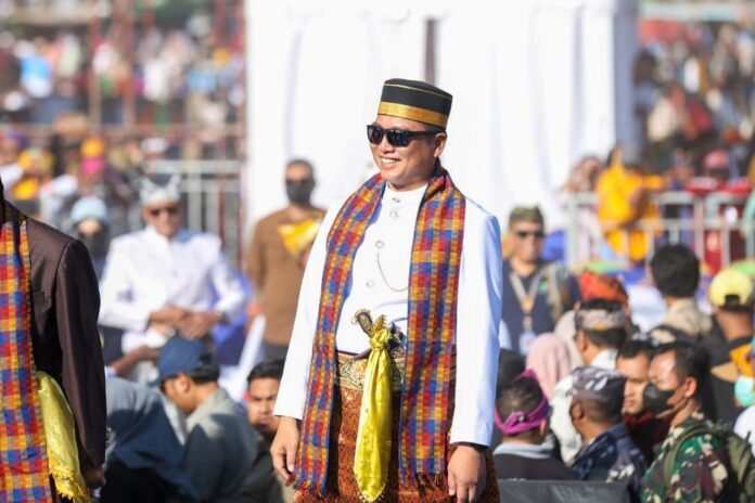 Gubernur Iqbal Terharu Sultan Bima Terima Gelar Pahlawan Nasional