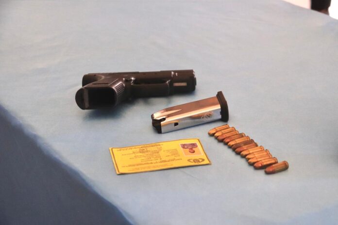 pemeriksaan senjata api